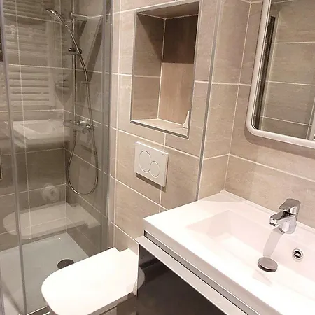 Renove Familial, Vieux Village, Proche Pistes Et Commerces, 4 Pers. - Fr-1-598-168 Apartment